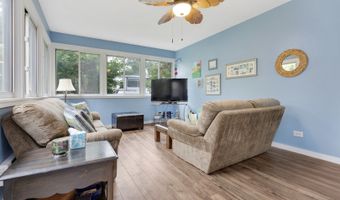 710 Sprucetree Ln, Algonquin, IL 60102