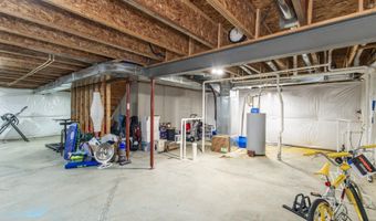 958 Willow Creek Dr, Alexandria, KY 41001