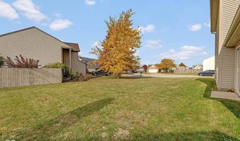 6201 Arrowhead Dr, Anderson, IN 46013