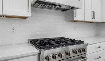 162 Clearcreek Dr, Boiling Springs, SC 29316