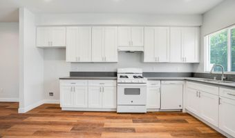 300 E Alhambra Rd D, Alhambra, CA 91801