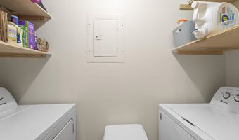 2 Captains Ct 3, Madison, WI 53719
