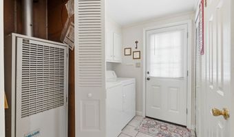 3 Queens Rd 211, Attleboro, MA 02703