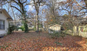 614 E 14th St, Baxter Springs, KS 66713