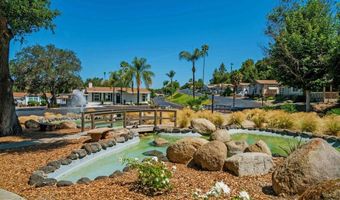 8975 Lawrence Welk 2, Escondido, CA 92026