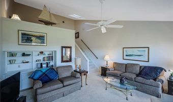 86 Windward Ln, Bristol, RI 02809