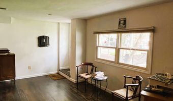 43 Meadowbrook Rd, Danbury, CT 06811