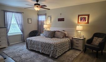 32 Pulaski Dr, Barnegat, NJ 08005