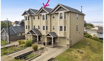 547 FRONT St, Rockaway Beach, OR 97136