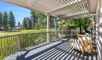 19490 Green Lakes Loop, Bend, OR 97702