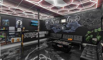 94 E BROWNING Rd, Bellmawr, NJ 08031