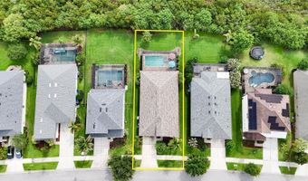 7020 OLD BENTON Dr, Apollo Beach, FL 33572