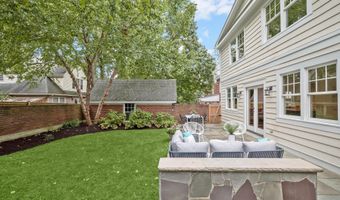 3118 17TH St N, Arlington, VA 22201