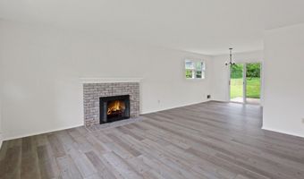 7106 JAYHAWK St, Annandale, VA 22003