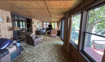 4 N Shore Rd, Abbot, ME 04406