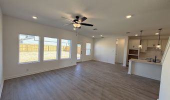 10911 Bop Ln, Adkins, TX 78101