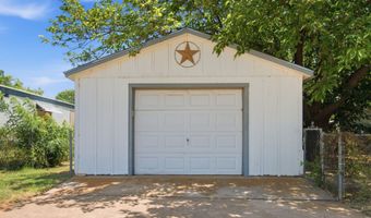 5849 Atlantic Dr, Abilene, TX 79606