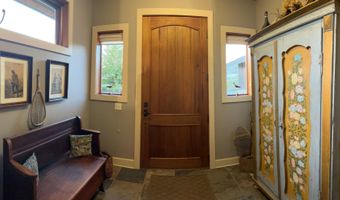 102 Silverwood Dr, Bellevue, ID 83313