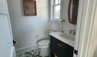 281 7TH St, Avalon, NJ 08202