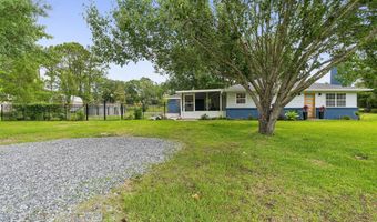 27 Chantilly Ter, Bay St. Louis, MS 39520