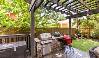 1716 Bay St, Charlotte, NC 28204