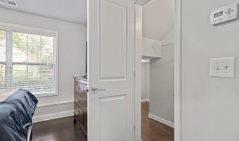 1097 Township Sq, Alpharetta, GA 30022