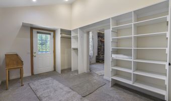 15 Lower Broadford Rd, Bellevue, ID 83313