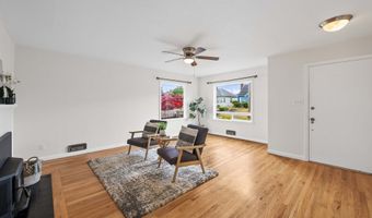 1465 3RD St, Astoria, OR 97103