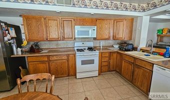 220 S Hwy 93, Challis, ID 83226