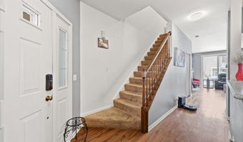 1431 Essex St, Algonquin, IL 60102