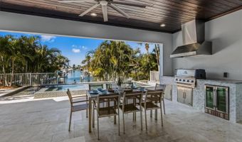 620 KEY ROYALE Dr, Holmes Beach, FL 34217