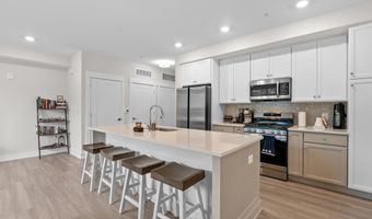 43795 TRANSIT Sq 107, Ashburn, VA 20147