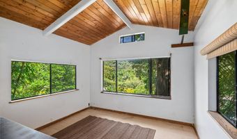 106 Hikiau Rd, Haiku, HI 96708