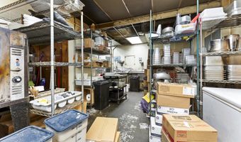 325 SE 2nd St, Bandon, OR 97411