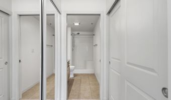 400 N RICHMOND St 103, Appleton, WI 54914