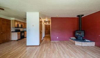 1135 1ST St NE, Bandon, OR 97411