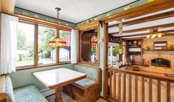 1581 N Forest Rd, Amherst, NY 14221