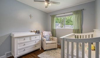 646 Dellwood Dr, Ann Arbor, MI 48103