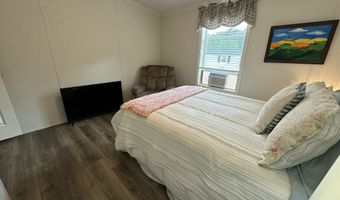 25 Park Ln, Arundel, ME 04046