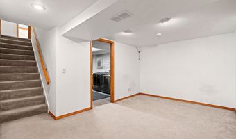 2405 N ERB St, Appleton, WI 54911