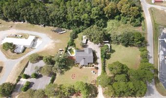 240 Whittle Cir, Ashburn, GA 31714