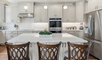 33 S Crossing Way, Bethel, CT 06801