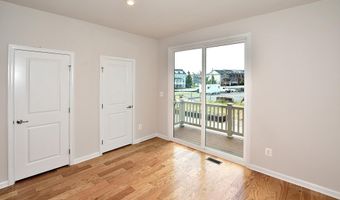 43398 APPLE ORCHARD Sq, Ashburn, VA 20148