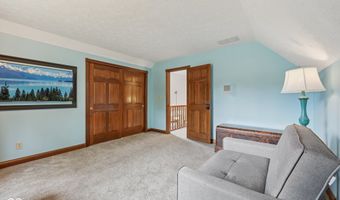 6983 White Oak Dr, Avon, IN 46123