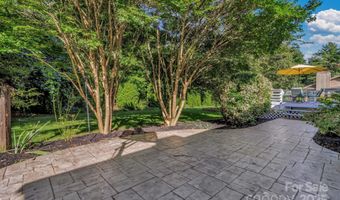 5 Fairway Dr, Arden, NC 28704