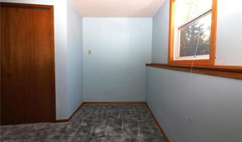 141 Strese Ln, Apple Valley, MN 55124