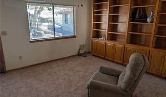16560 Koda Rd, Apple Valley, CA 92307