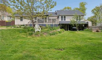 20 Oak Hill Dr, Exeter, RI 02822