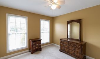 915 Woods Run Rd, Bardstown, KY 40004
