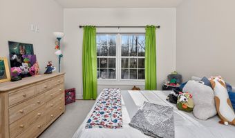 227 Landbridge Dr, Altamont, NY 12009